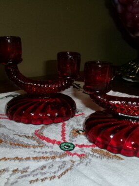 VTG IMPERAL GLASS RUBY RED DOUBLE TWISTED CANDLEHOLDERS DRK RED ELEGANT